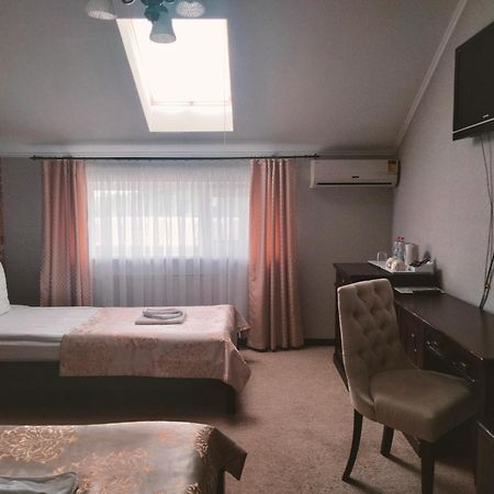 Hotel Sapsan Tarnopol Zewnętrze zdjęcie