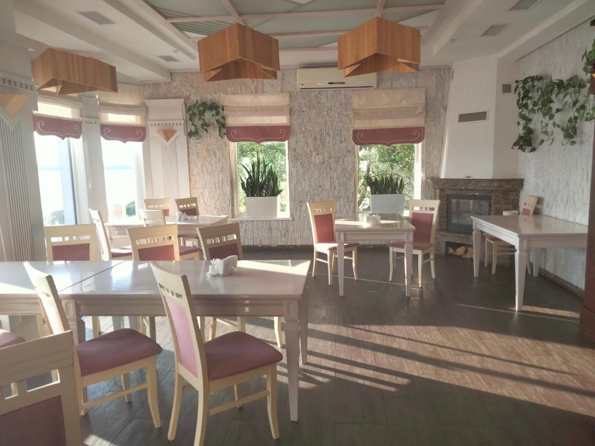 Hotel Sapsan Tarnopol Zewnętrze zdjęcie