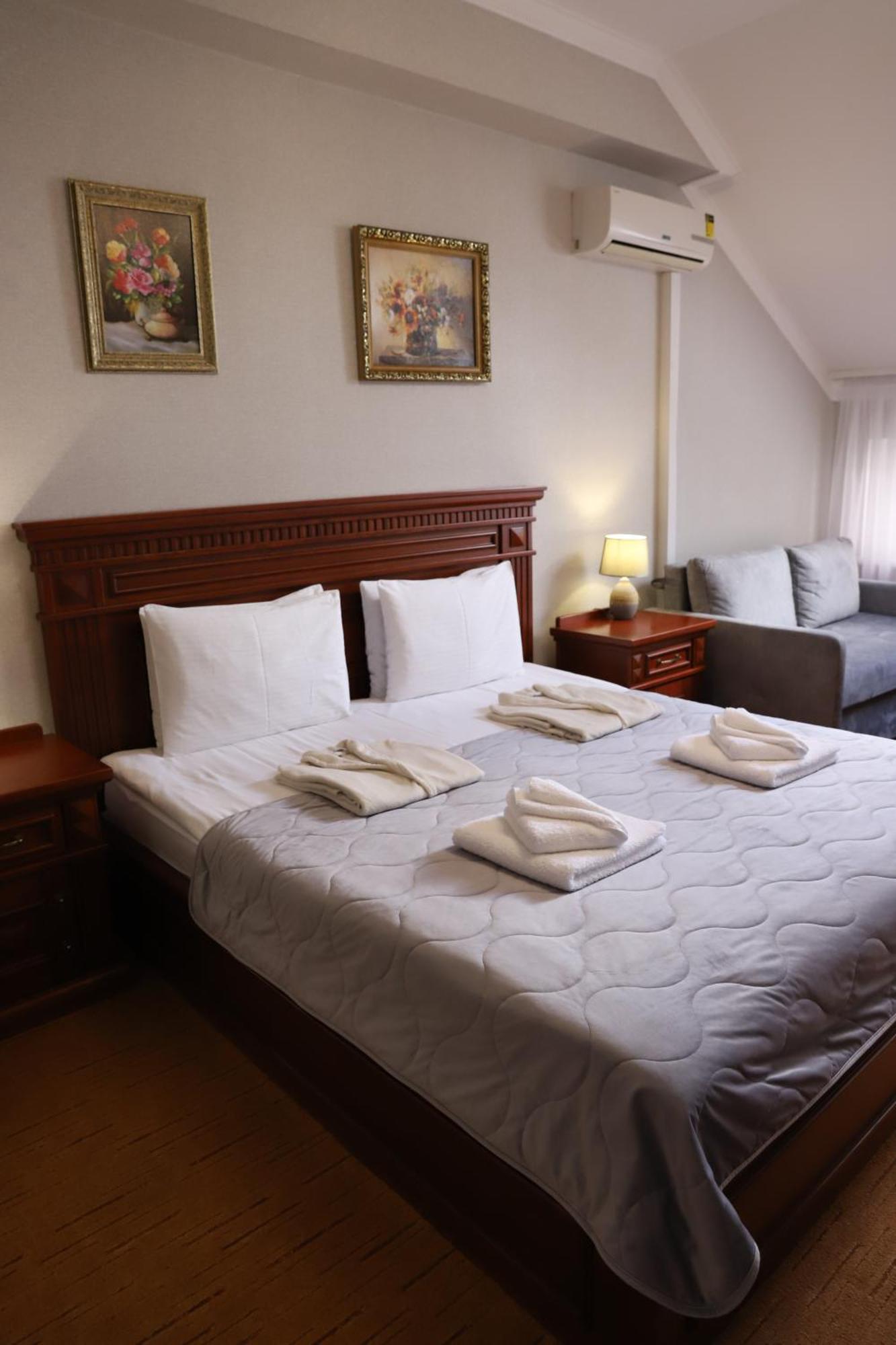 Hotel Sapsan Tarnopol Zewnętrze zdjęcie
