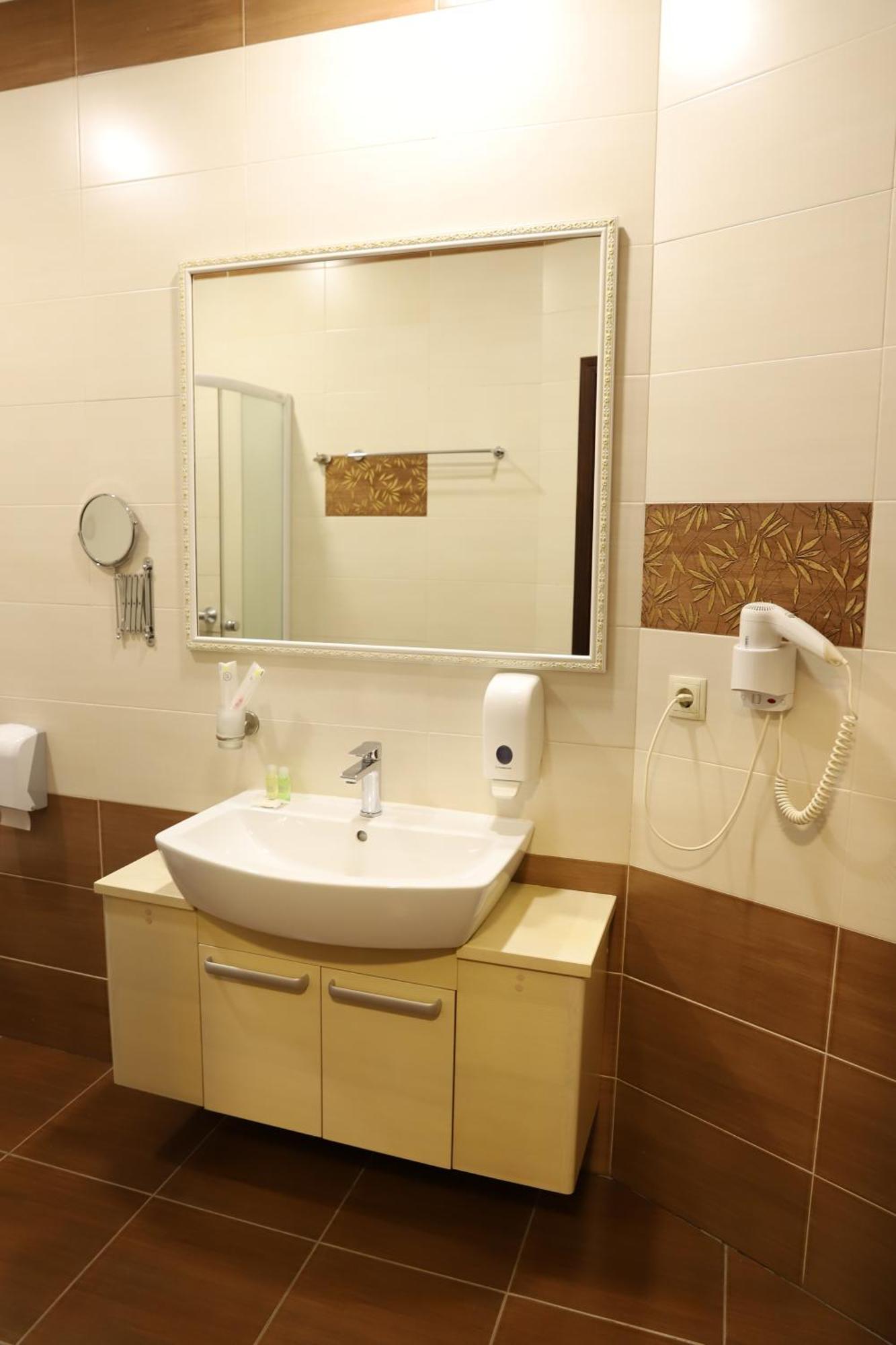 Hotel Sapsan Tarnopol Zewnętrze zdjęcie