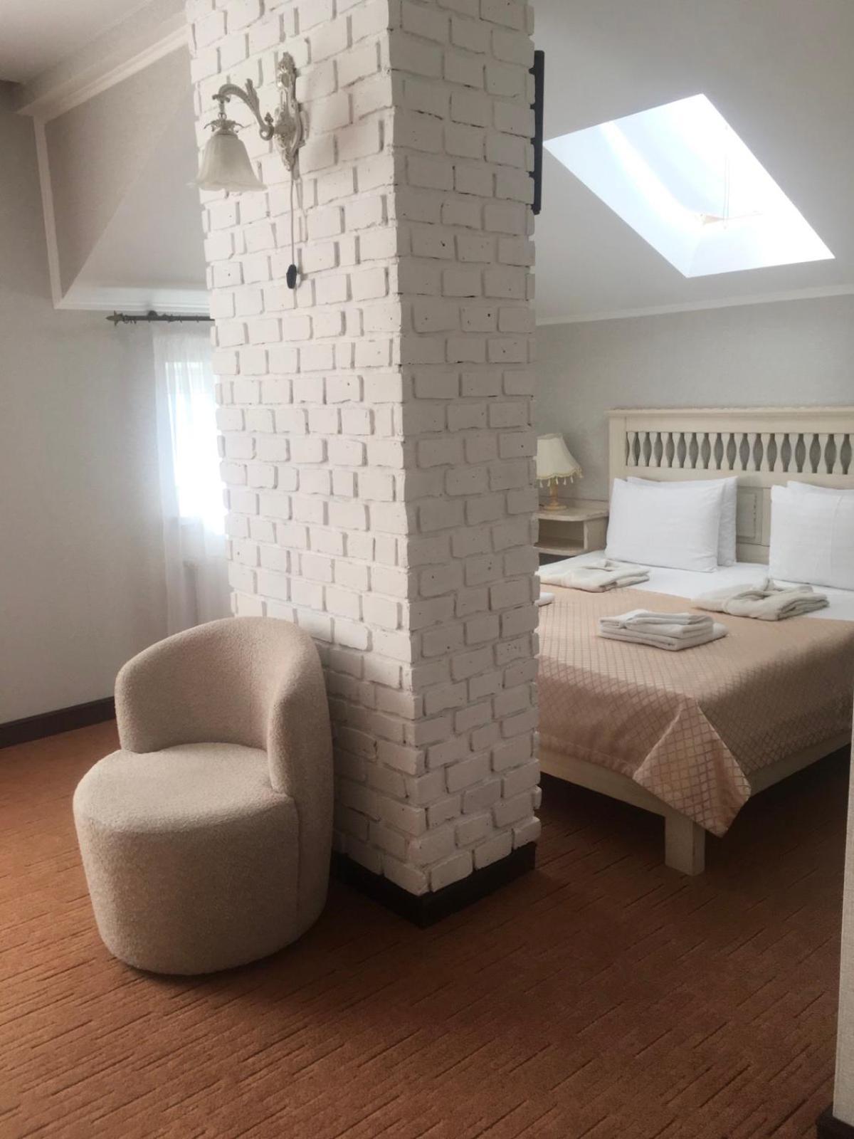 Hotel Sapsan Tarnopol Zewnętrze zdjęcie