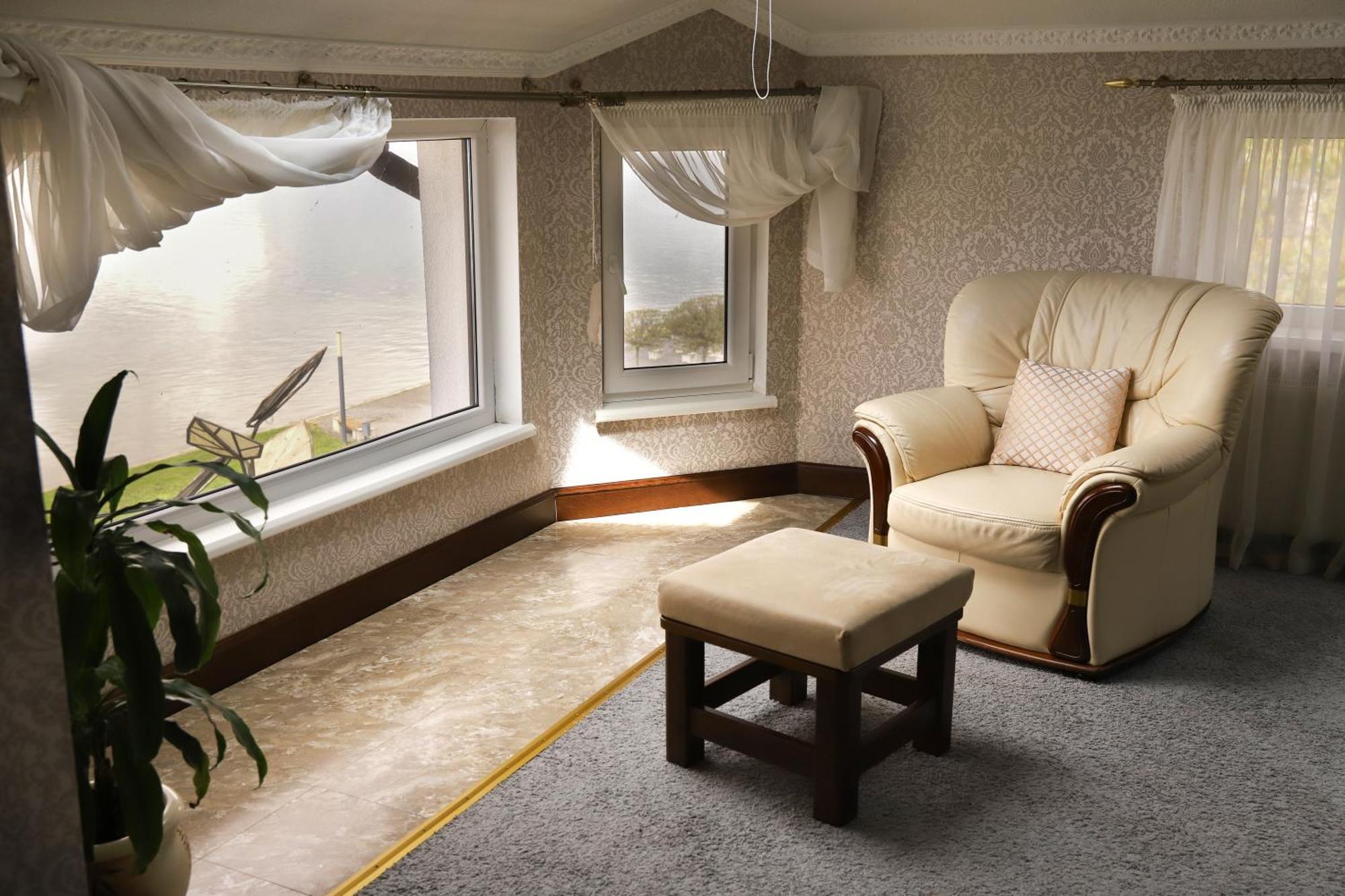 Hotel Sapsan Tarnopol Zewnętrze zdjęcie