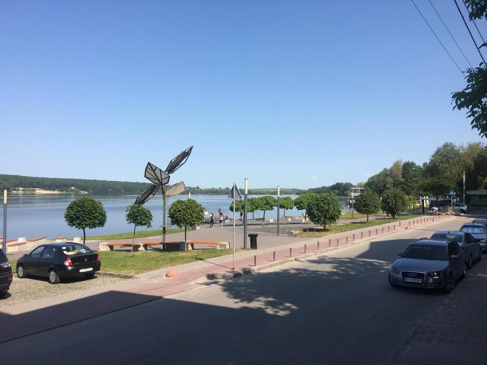 Hotel Sapsan Tarnopol Zewnętrze zdjęcie