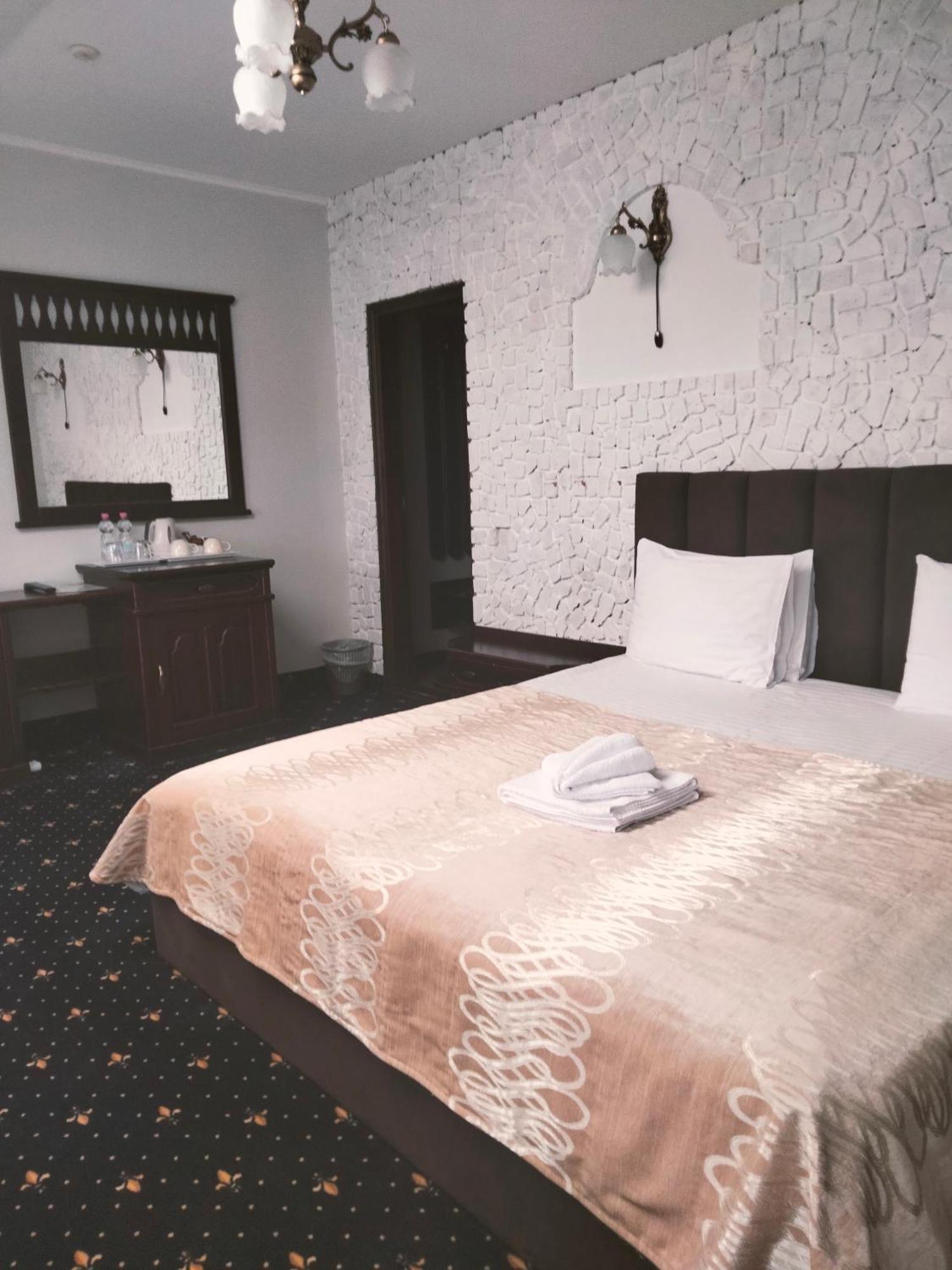 Hotel Sapsan Tarnopol Zewnętrze zdjęcie