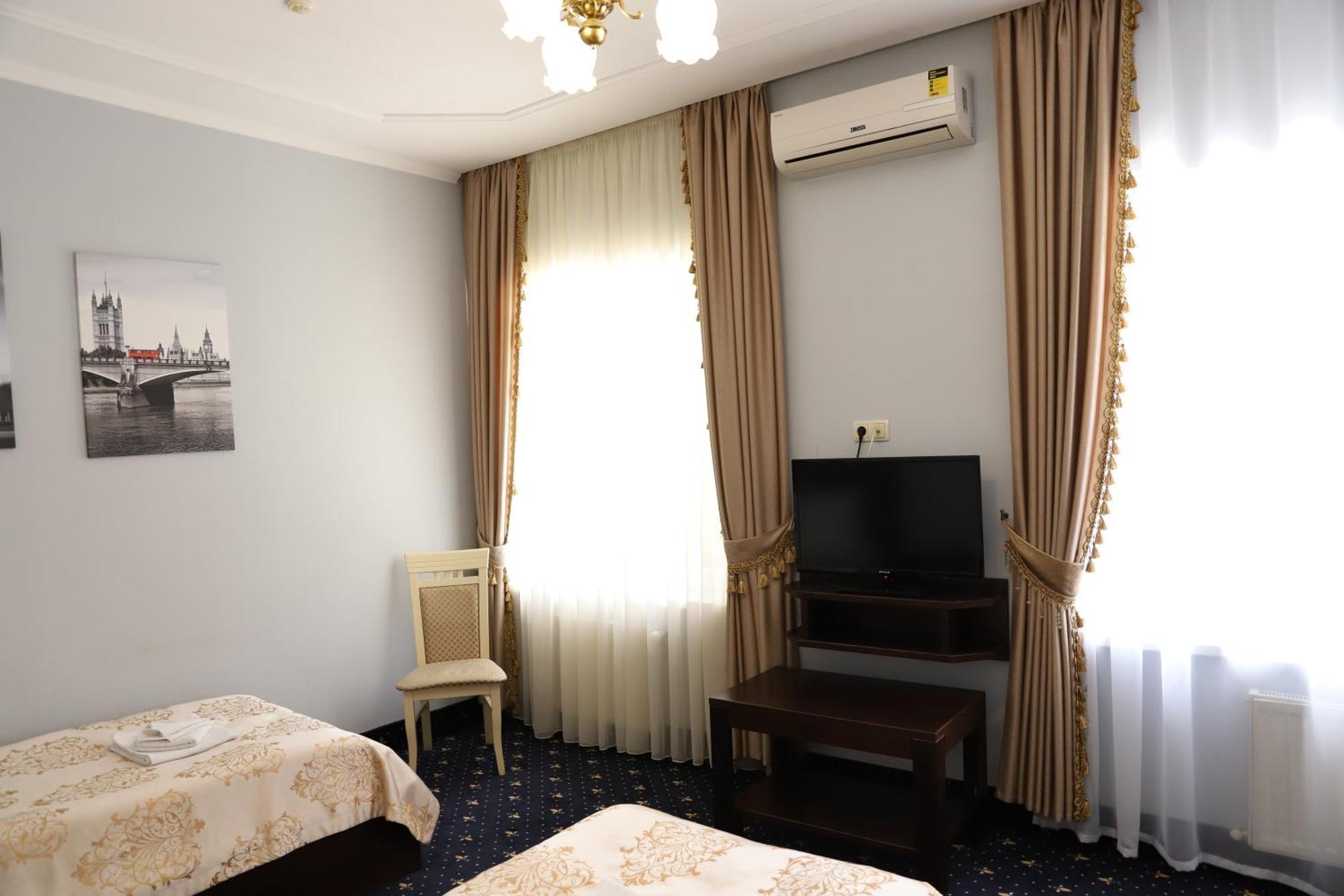 Hotel Sapsan Tarnopol Zewnętrze zdjęcie